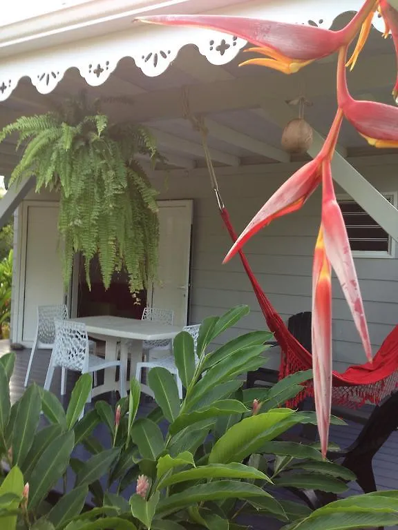 Holiday home Un Bungalow Dans Mon Jardin Fleuri Villa Baie-Mahault Guadeloupe