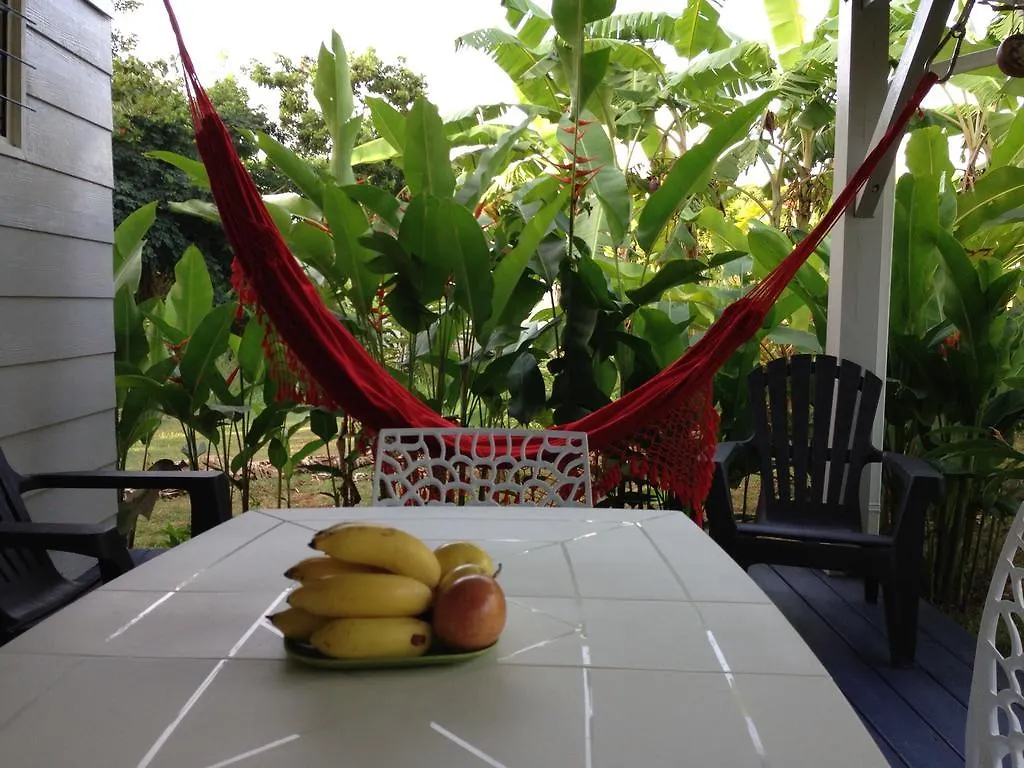 Un Bungalow Dans Mon Jardin Fleuri Villa Baie-Mahault